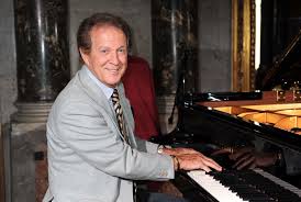 memo remigi al pianoforte