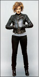 IRENE GRANDI NEW LOOK.jpg